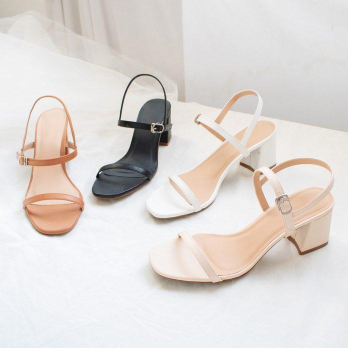 Nếu không quen mang giày cao gót bạn có thể lựa chọn sandal (nguồn ảnh: Internet)