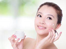 Cũng không nên dùng chung các sản phẩm làm đẹp da vì dễ gây dị ứng (Ảnh: Internet)