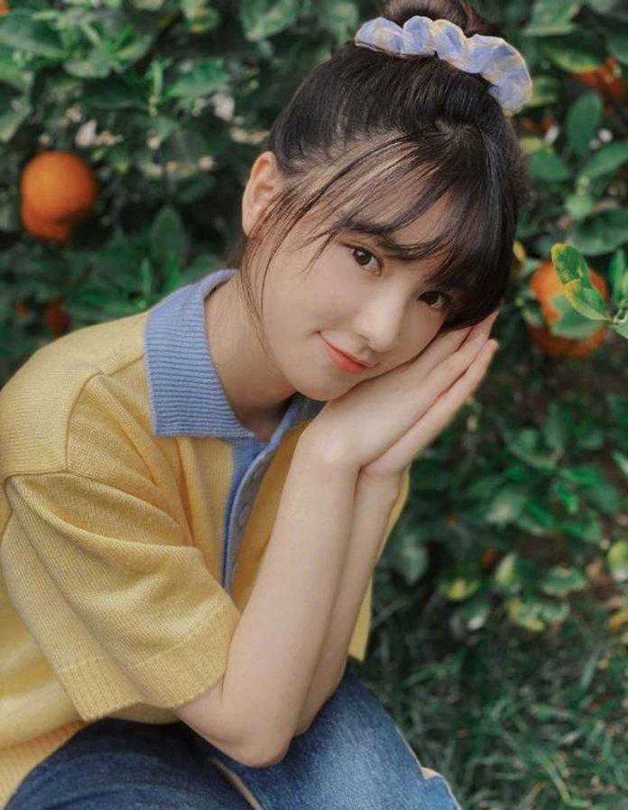 Nữ thần Vũ Hán - Hoàng Xán Xán