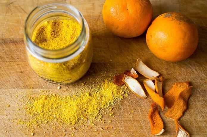 Ngoài tác dụng dinh dưỡng, vỏ cam còn có tác dụng trị mụn. (Nguồn: Internet).
