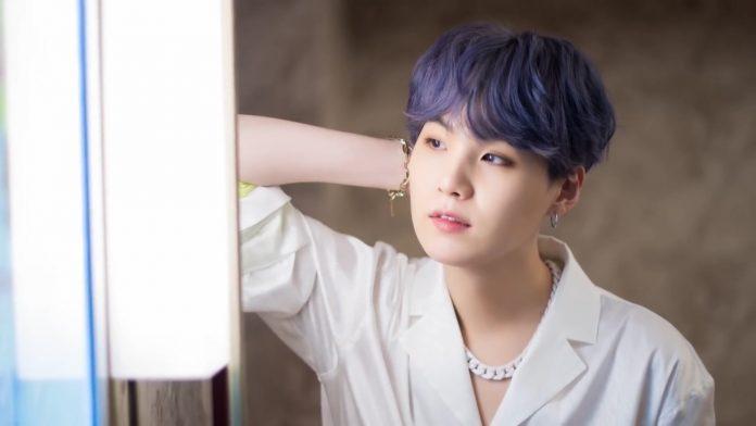 Bên canh là thành viên nhóm BTS, Suga còn là một idol solo có tiếng tăm (Nguồn: Internet)