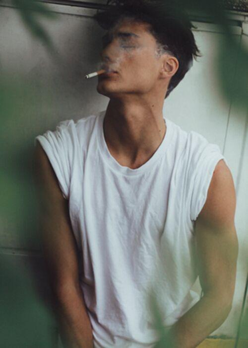 Ảnh buồn hút thuốc (Nguồn: Internet) Ảnh buồn hút thuốc (Nguồn: Internet)