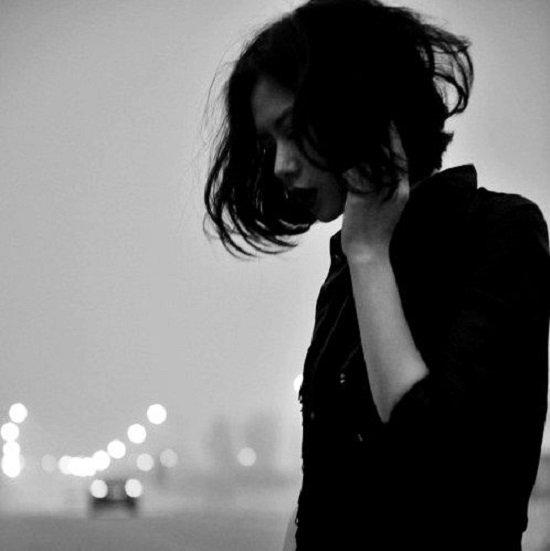 Hình ảnh buồn tâm trạng dành cho con gái chúng minh (Nguồn: Internet) Hình ảnh buồn tâm trạng dành cho con gái chúng minh (Nguồn: Internet)