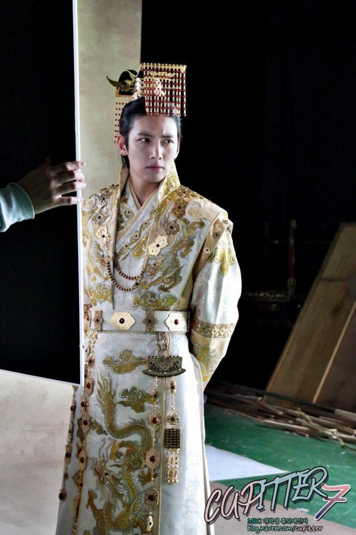 Ji Chang Wook với vai Tahwan (Nguồn: Internet)