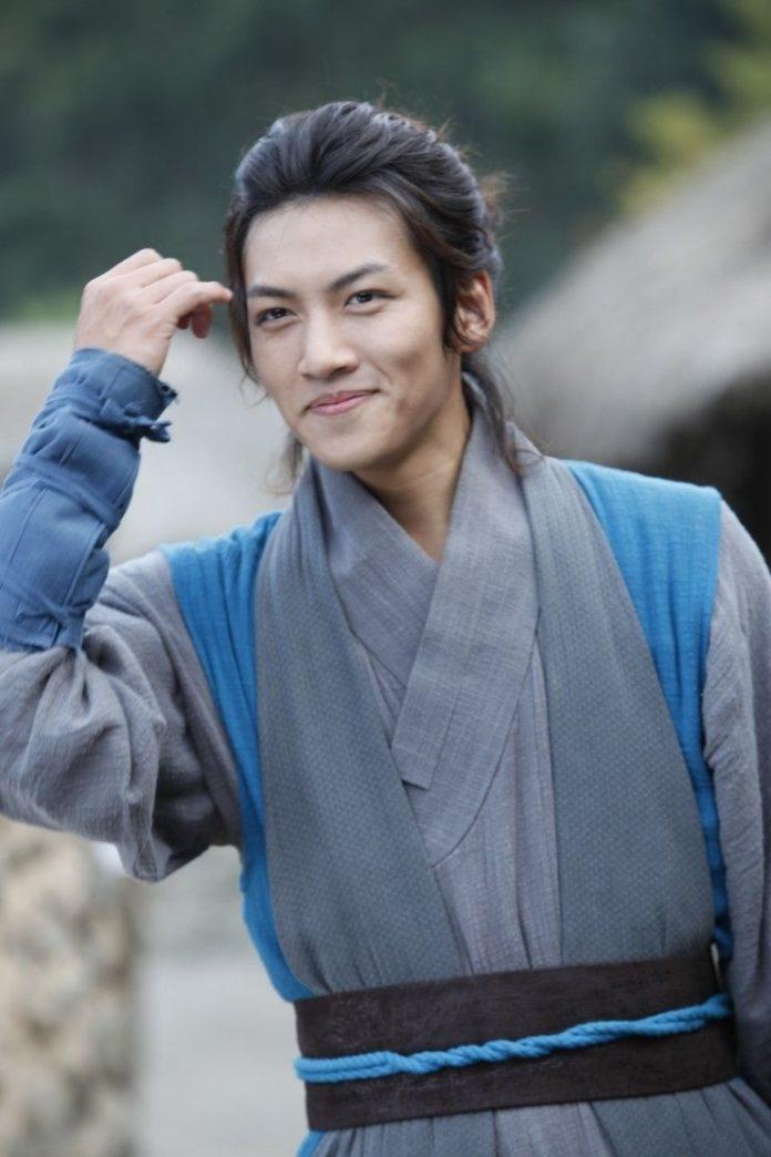 Tạo hình cổ trang của Ji Chang Wook trong phim (Nguồn: Internet)