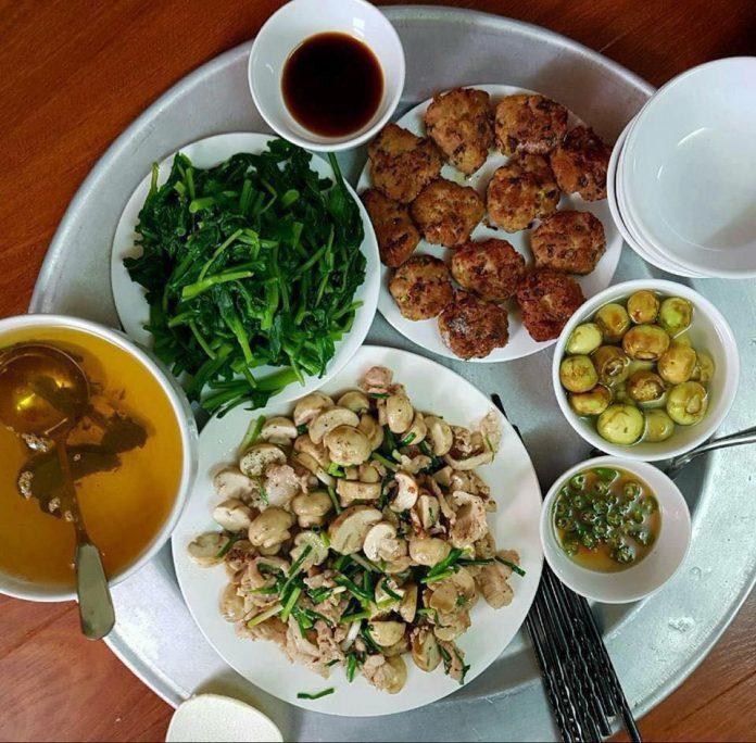 Mâm cơm gia đình hằng ngày với đầy đủ dinh dưỡng (Nguồn: Internet)