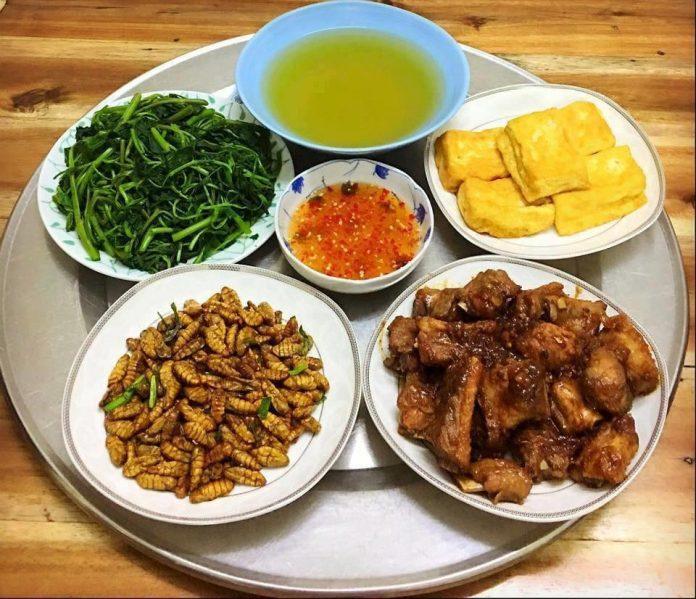 Mâm cơm gia đình dễ làm hằng ngày (Nguồn: Internet)