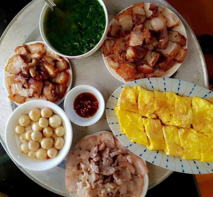 Mâm cơm gia đình dễ làm hằng ngày (Nguồn: Internet)