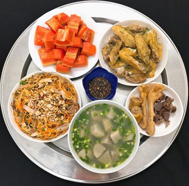 Mâm cơm gia đình dễ làm, tiết kiệm (Nguồn: Internet)