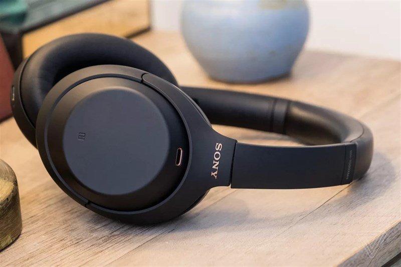 Sony WH-1000XM4: Tai nghe chống ồn cao cấp của Sony