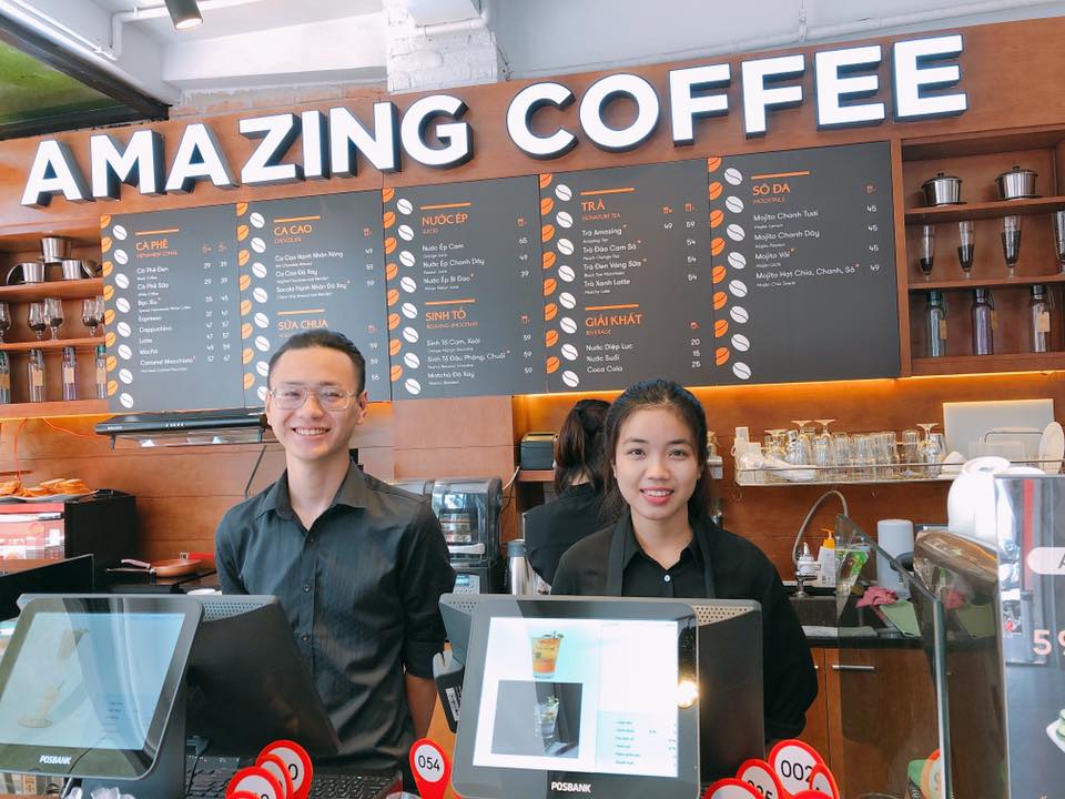 Nhân viên rất chuyên nghiệp và thân thiện (Nguồn: Facebook Amazing Coffee)