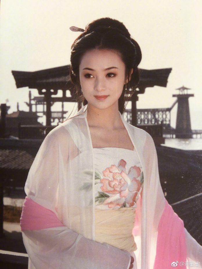 Nàng Tây Thi kinh điển trên màn ảnh Hoa ngữ với nhan sắc khiến "trời xanh đổ lệ" (Nguồn: Internet).