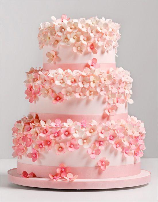 Bánh sinh nhật trang trí bằng kem tươi cực dễ thương (Ảnh: internet)