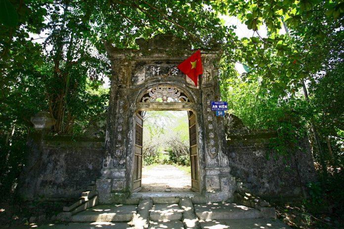 Cổng vào nhà vườn An Hiên (nguồn: Internet)