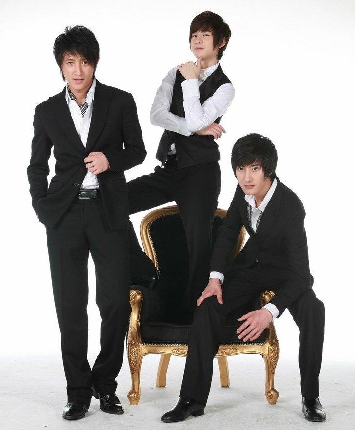 3 thành viên Trung Quốc của Super Junior là Han Geng, Henry và Zhoumi. (Ảnh: Internet)