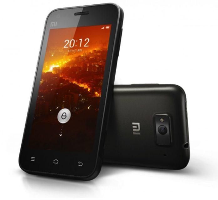 Chiếc điện thoại đầu tiên của Xiaomi (Ảnh: Internet).