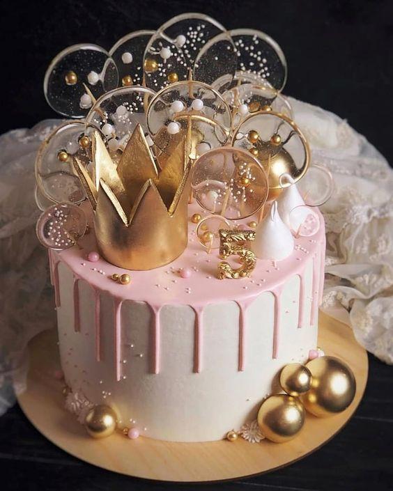 Bánh sinh nhật cho các nàng công chúa (Ảnh: internet)