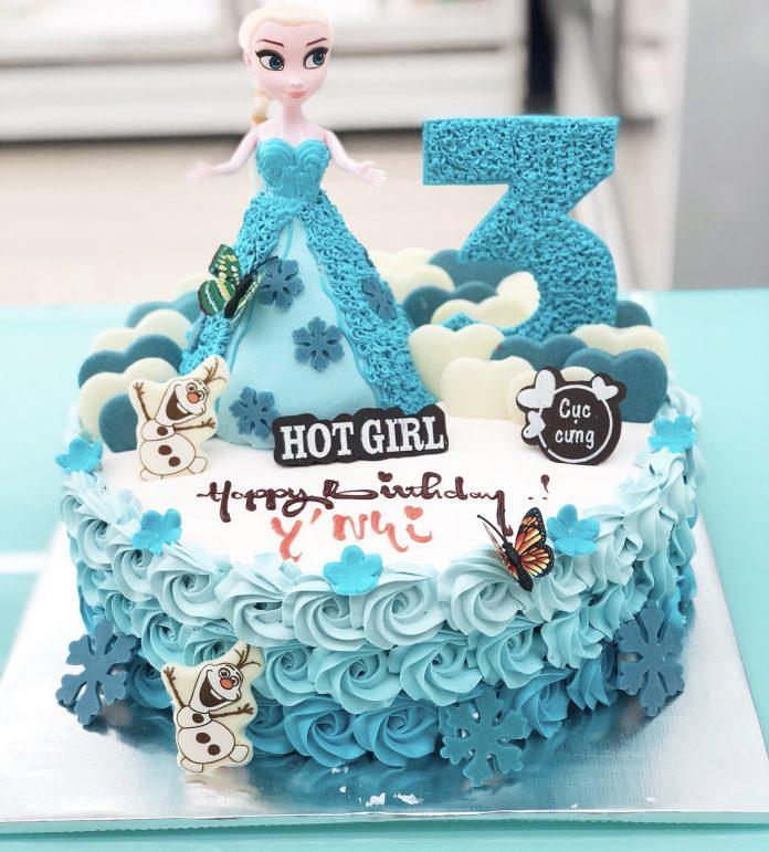 Bánh sinh nhật cho các bé gái mê cô nàng Elsa xinh đẹp (Ảnh: internet)