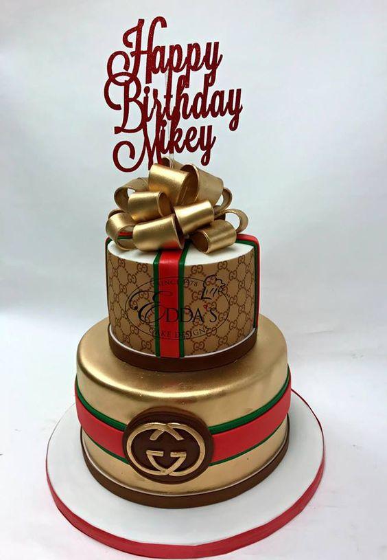 Một chiếc bánh sinh nhật thật sang trọng phải không nào? (Ảnh: internet)