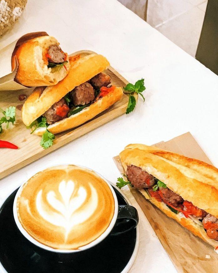 Bánh mỳ tại Boulevard Gelato & Coffee cũng vô cùng hấp dẫn. (Ảnh: Fanpage Facebook Boulevard Gelato & Coffee)