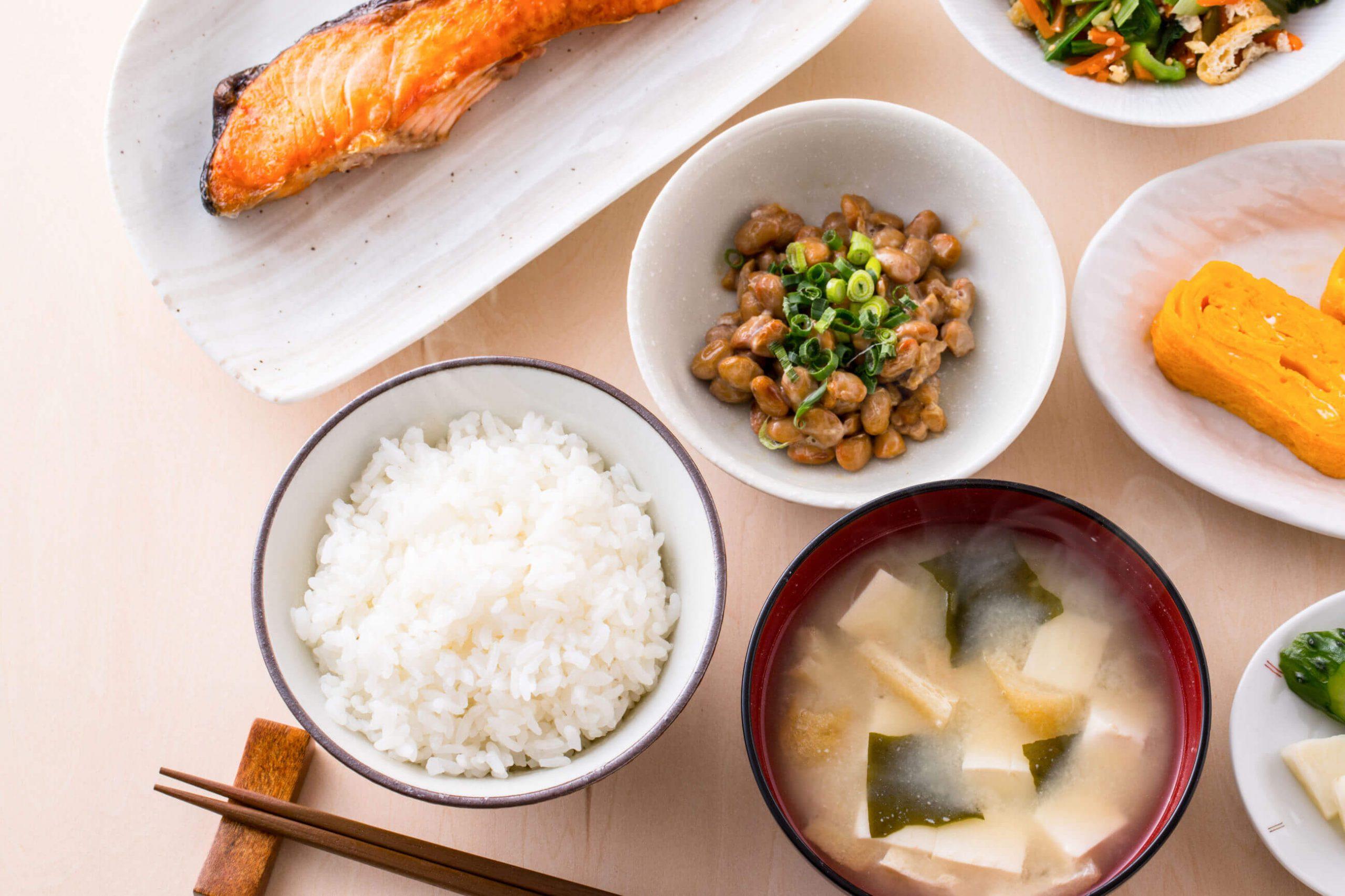 Một bữa sáng điển hình của người Nhật. (Ảnh: Internet)