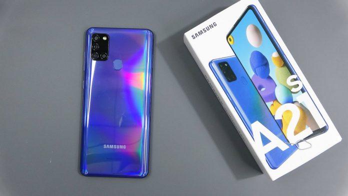 Thiết kế bóng bẩy là điểm ăn khách của Samsung Galaxy A21s (ảnh internet)