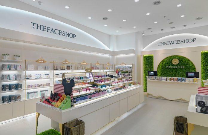 Một góc tại cửa hàng của The Face Shop với nhiều dòng sản phẩm làm đẹp khác nhau (ảnh: internet)