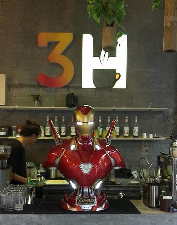 Mô hình Iron Man được đặt ngay tại nơi oder. (Nguồn ảnh: Internet)
