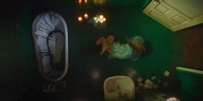 Bồn tắm tỏng Mv của Rosé bị phát hiện là dùng lại của MV Lovesick Girls