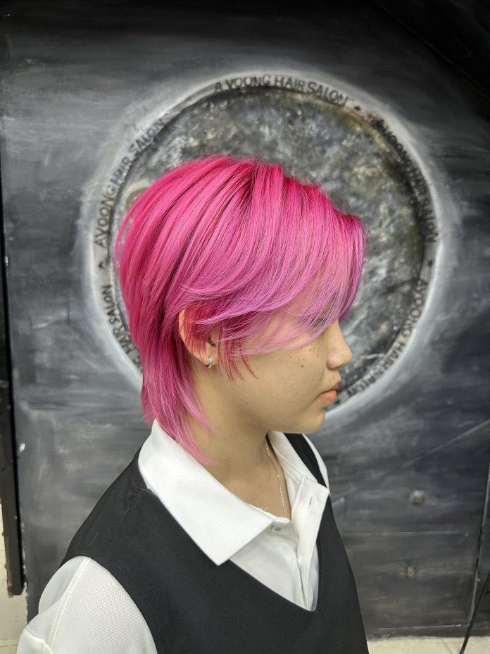 Mẫu tóc ngắn cực kỳ trendy tại A Vòong Hair Salon.