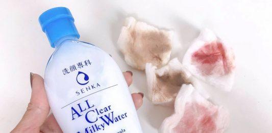 Ngoài khả năng tẩy trang, nước sữa tẩy trang 2 lớp Senka All Clear Milky Water còn giúp nuôi dưỡng làn da từ sâu bên trong (Nguồn: Internet).