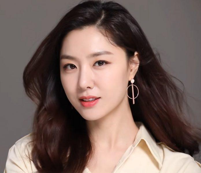 Nhờ nhan sắc nổi trội ngay từ khi còn học trung học, Seo Ji Hye đã lọt vào mắt xanh của nhiều nhãn hàng và nhận được nhiều lời mời casting. (Ảnh: Internet)