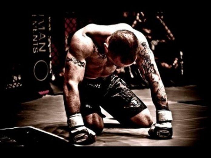 Có phải đôi khi bạn lại rơi vào trạng thái "hết pin", không muốn nhấc mông lên tập chút nào? (Ảnh: Internet). Có phải đôi khi bạn lại rơi vào trạng thái "hết pin", không muốn nhấc mông lên tập chút nào? (Ảnh: Internet).