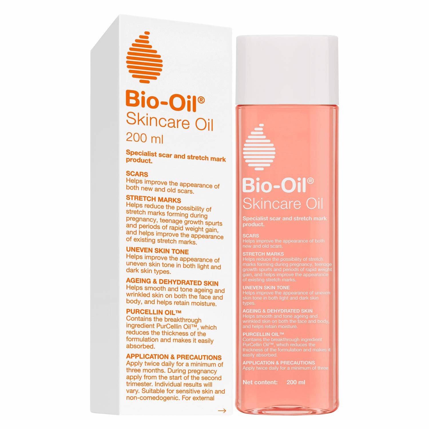 Dầu Bio Oil được đựng trong chai nhựa trong suốt với hai tông màu trắng và cam hài hòa ( Nguồn: internet)