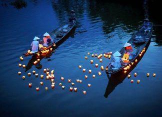 Thả đèn lồng trên sông Hoài. (Ảnh: Internet)