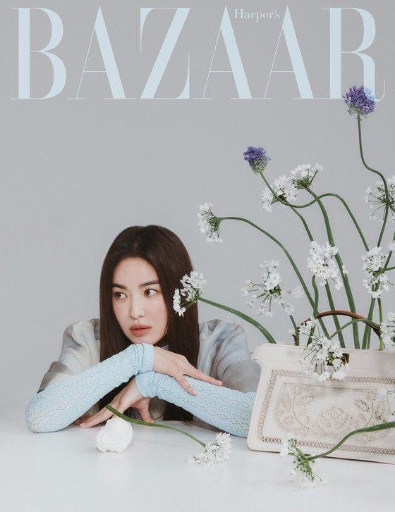 Xuất hiện trên trang bìa Harper's Bazaar Korea khai quý với tư cách đại sứ Fendi (Nguồn: Internet)