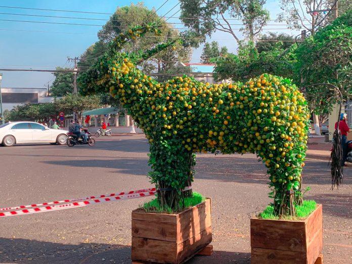 Chiêm ngưỡng vẻ đẹp của linh vật năm nay tại Long Khánh, Đồng Nai (Ảnh: Internet).