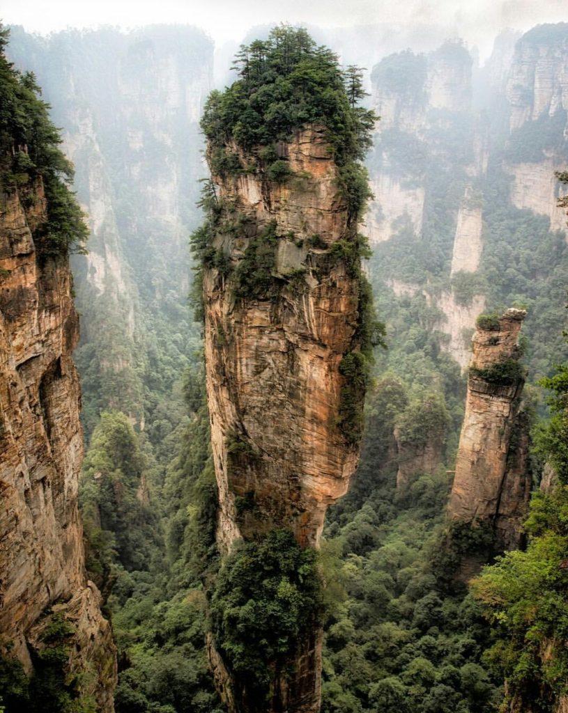 Núi Avatar Hallelujah là biểu tượng của Công viên, gợi đến hình ảnh trong phim Avatar (Ảnh: Internet).