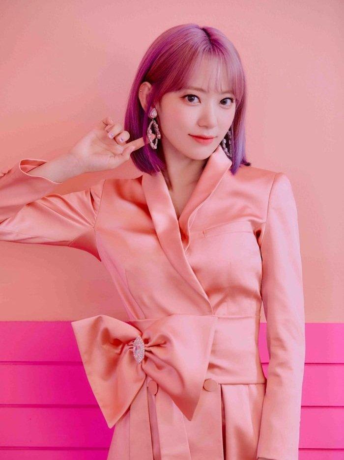 Đôi mắt to tròn sáng long lanh của nàng idol người Nhật đã góp phần làm nên thương hiệu cho nhóm nhạc Hàn Quốc IZ*ONE (Ảnh: Internet). Đôi mắt to tròn sáng long lanh của nàng idol người Nhật đã góp phần làm nên thương hiệu cho nhóm nhạc Hàn Quốc IZ*ONE (Ảnh: Internet).