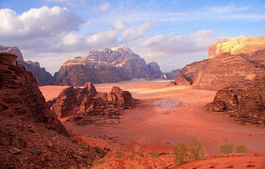 Khung cảnh này của Wadi Rum có gợi cho bạn về hình ảnh sao Hỏa trong phim không? (Ảnh: Internet).
