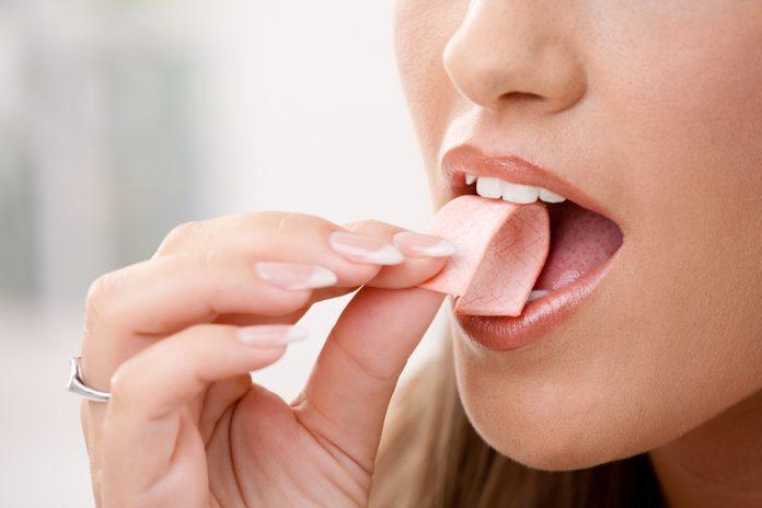 Không nên nhai kẹo cao su khi đói. (Nguồn: Internet)