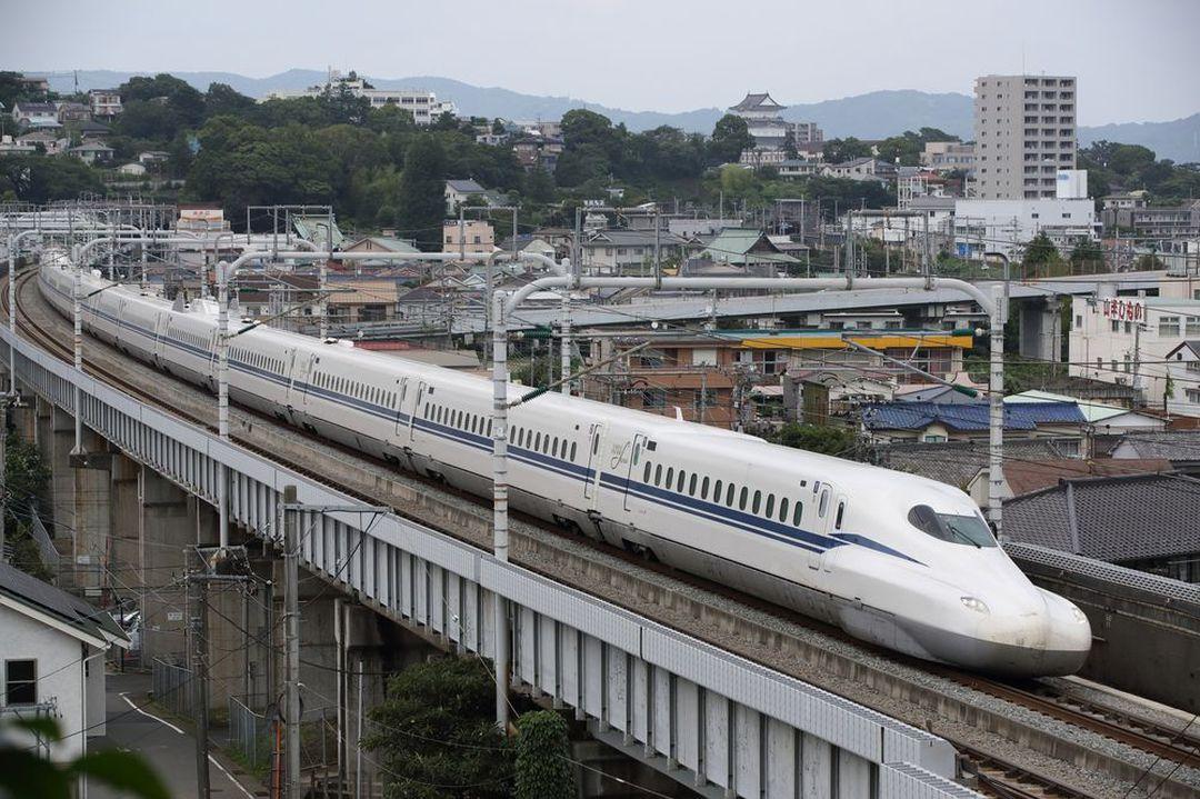 Tàu siêu tốc Shinkansen là phương tiện được nhiều du khách ưa thích tại Nhật Bản (Ảnh: Internet).