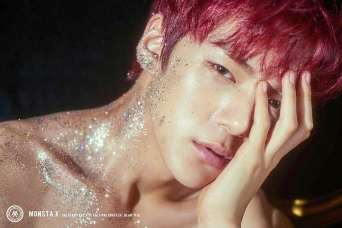 Minhyuk (MONSTA X) với phong cách trang điểm đẹp nhất. (Nguồn: Internet)