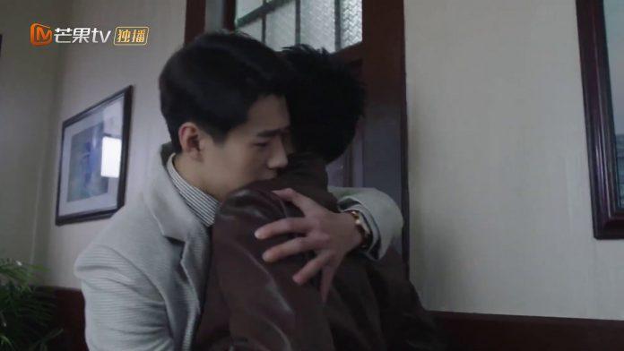 Hai nam chính ôm nhau thường xuyên (ảnh: internet)