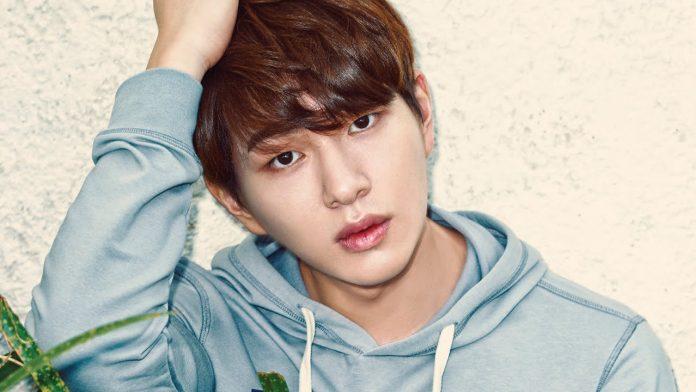 Nam thần tượng Onew đảm nhận vai trò main vocal trong nhóm nhạc SHINee. (Nguồn: Internet)