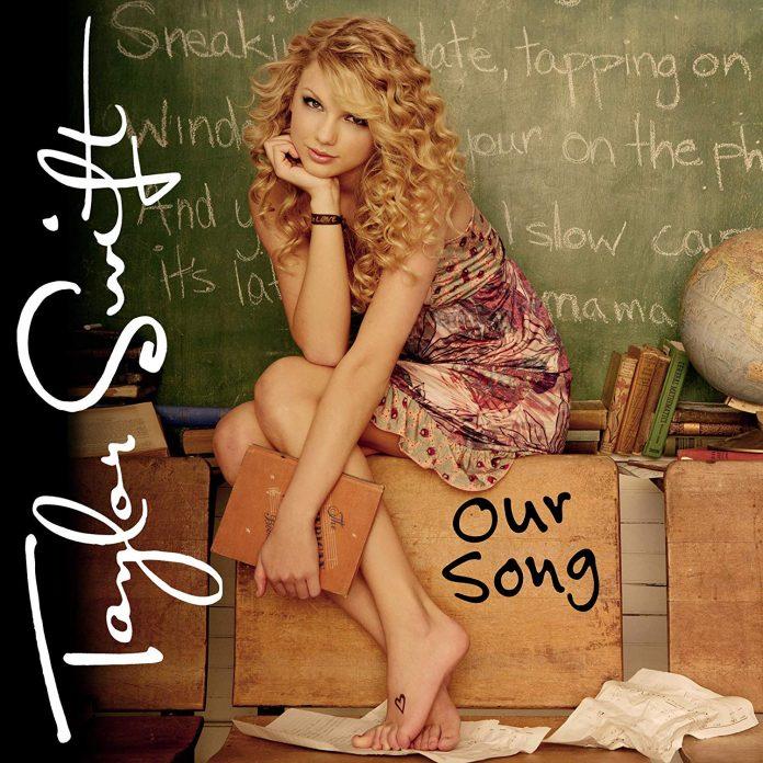Taylor Swift với ca khúc Our Song ( Ảnh: Internet )