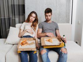 6 mối nguy hại xảy ra khi bạn ăn quá no, không chỉ là đầy bụng khó tiêu! Đầy bụng, khó tiêu là các triệu chứng thông báo bạn ăn quá no (Ảnh Internet)