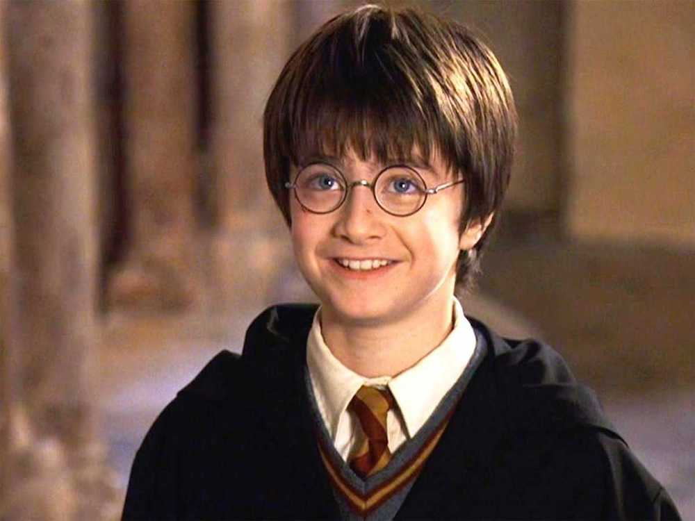 Cậu phù thuỷ nhỏ Harry Potter năm xưa (Ảnh: Internet).