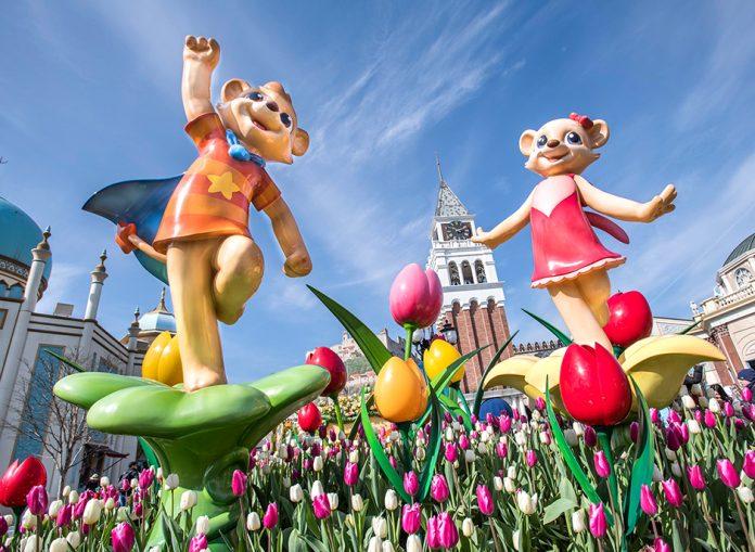 Công viên Everland vừa là nơi ngắm hoa và cũng là địa điểm vui chơi rất lý tưởng cho các gia đình (Ảnh: Internet).