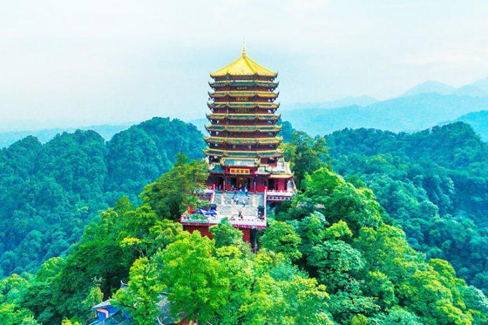 Núi Thanh Thành là địa điểm linh thiêng của các đạo sĩ Trung Quốc thời xưa (Ảnh: Internet).